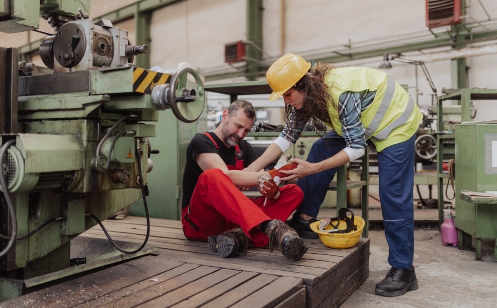 First aid support at workplace for injured worker